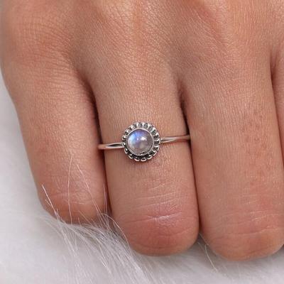 Runder Mondstein-Edelsteinring, handgefertigter Ring, Stapelring, Geschenk für Sie, Boho-Ring, Designer-Ring, Silberschmuck, 925 Sterling Silber
