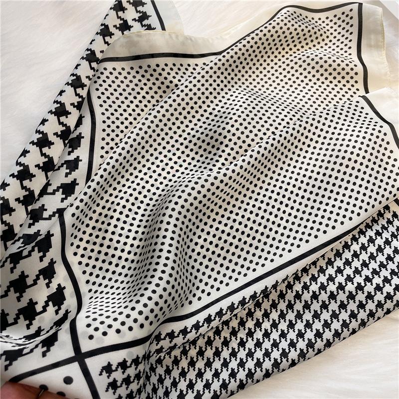 70 * 70 cm Neuer kleiner quadratischer Seidenschal für den Nackenschutz der Damen Professioneller Schal Vielseitiger Haargummi-Kopftuchschal