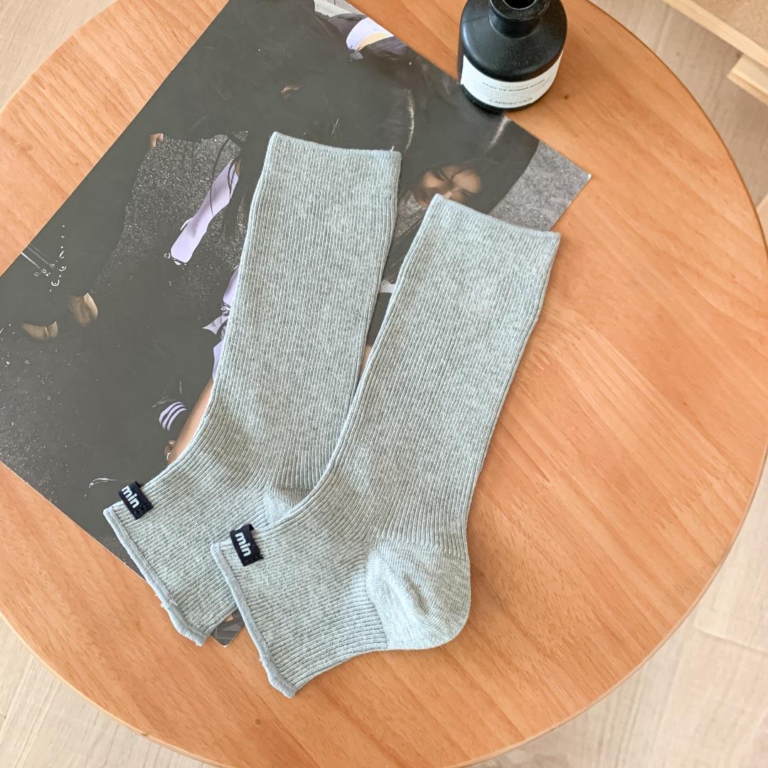 

Japanese Plaid Bow Pile Socks Autumn And Winter Socks Women S Small Fresh Black And White Gray Mid-Tube Socks Trendy Ballet Style One size fits all світло-сірого кольору