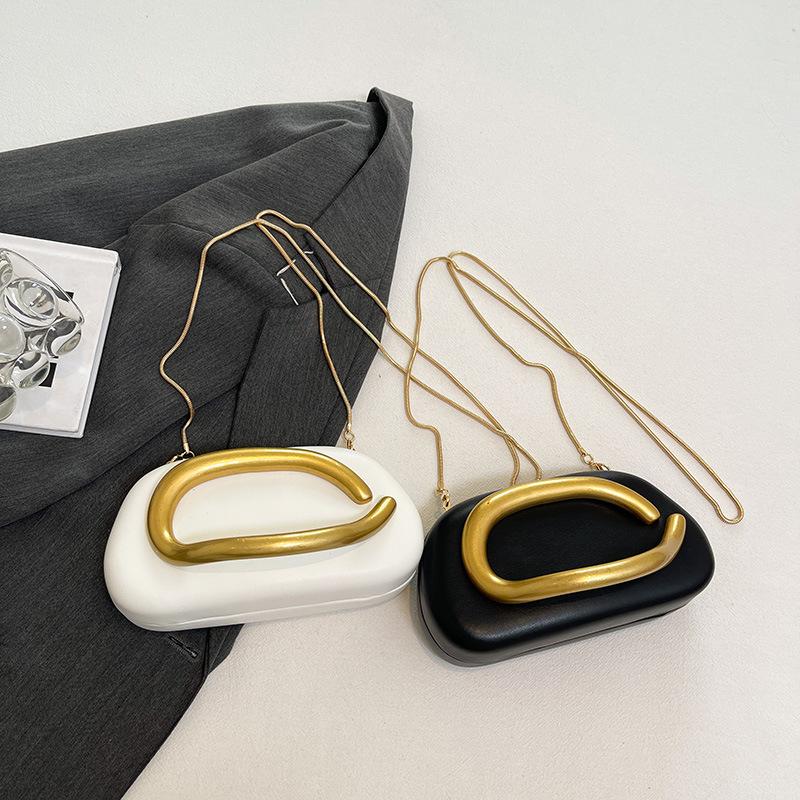 Personalisierte Metall-Kleine Tasche 2025 neu Koreanische Version Mode Nische Schultertasche Damen Kette Umhängetasche Muscheltasche Tide