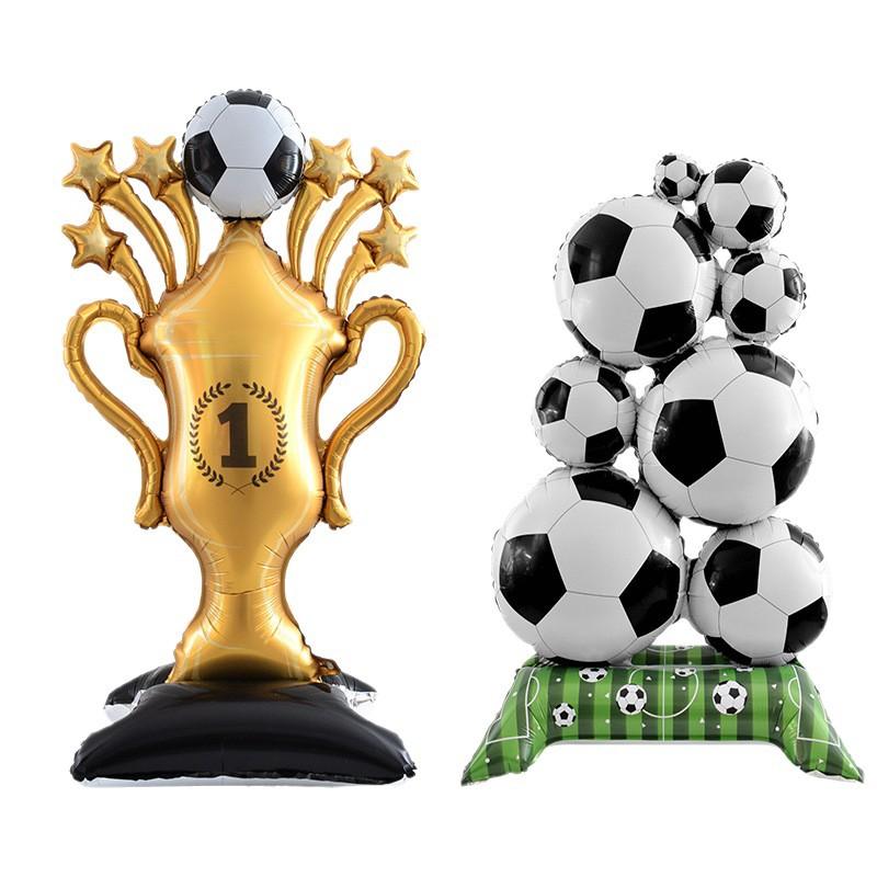 Football and trophy shaped self-standing foil party balloon set, including balloon base. M золотой