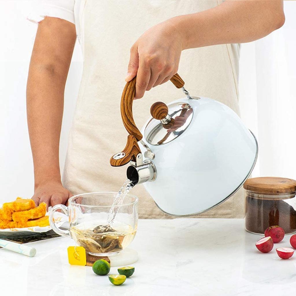 Stainless Steel Teapot 2.5L Whistle Teapot Water Bottle With Wooden Heat Resistant Graphic Handle
