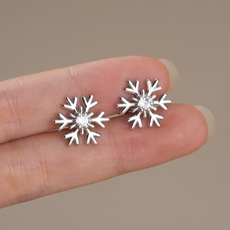 925 Sterling Silver Zircon Snowflake Stud Earrings for Women Shiny Rhinestone Crystal Jewelry for Girls Party Christmas