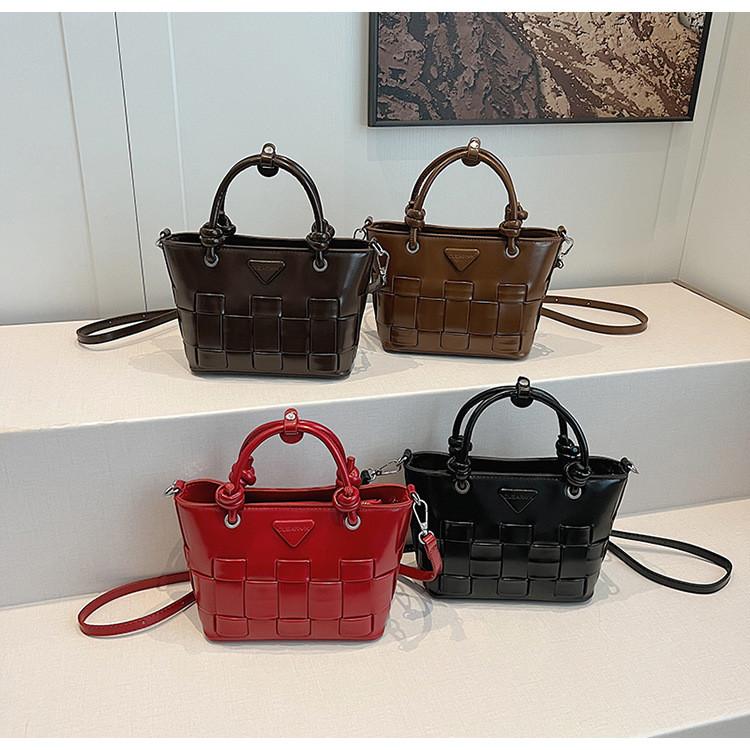 IELGY Bucket Bag Autumn Winter All-Match Fashion Niche Cross-Body Retro Handbag