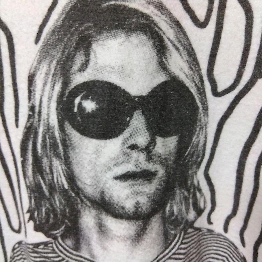 [USED] Made in USA Nirvana Kurt Cobain Distressed Rock Band T-Shirt