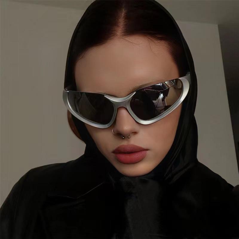 New Y2K Sports Punk Sunglasses Women Designer Rectangle Eyewear Men Luxury Brand Sun Glasses UV400 Protection