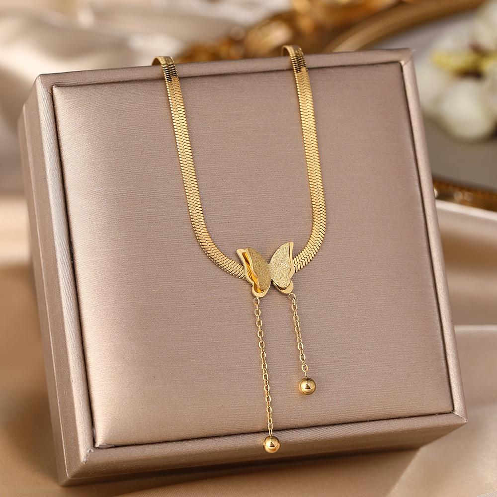Women's Butterfly Titanium Necklace: Micro-Inlaid Diamonds, Exquisite Luxury, Non-Fading Design