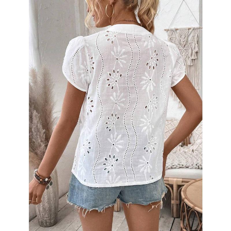 Hollow Out Lace White Blouse Women Fashion Elegant V Neck Loose Sweet Shirts Ladies Casual Office Petal Short Sleeve Tops Simple Female Clothing