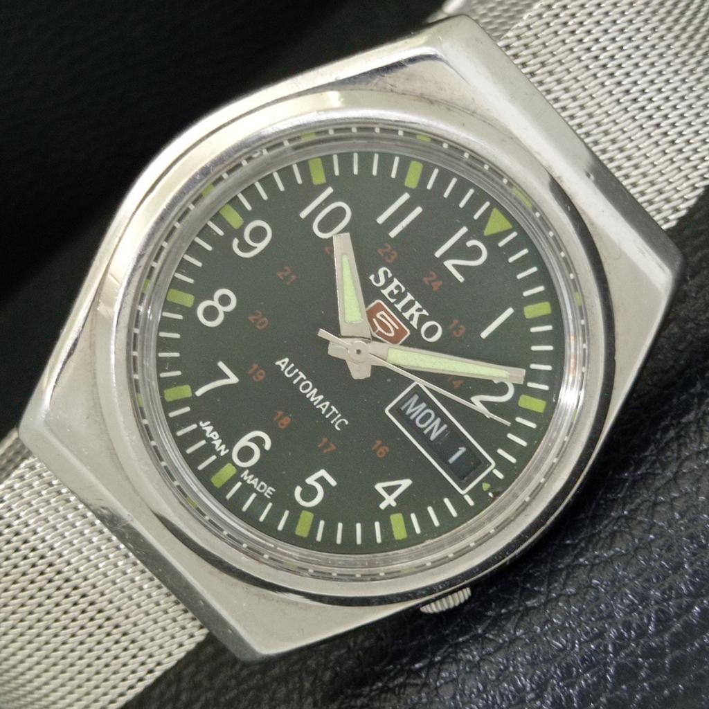 Seiko 5 AUTOMATIC JAPAN 7009A MENS VINTAGE GREEN COLOR DIAL WATCH A701323-5 R206a-a701323