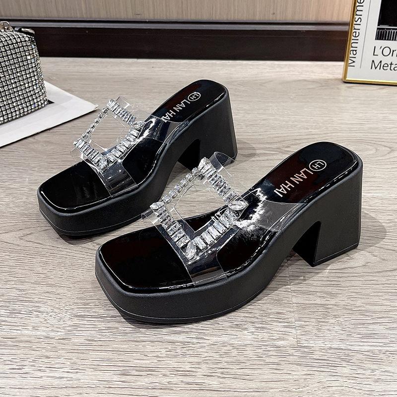 Coole Hausschuhe Damen Oberbekleidung 2025 Sommer neue Mode Ein-Wort-Slipper Strass Halbschuhe vielseitige Plateau High Heels Hausschuhe