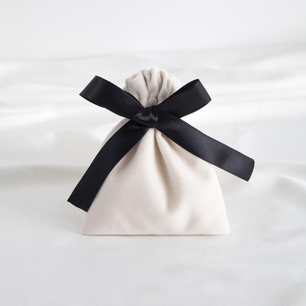 10Pcs 7x9cm 10x12cm 12x15cm 15x20cm Beige Velvet Bag Jewelry Suede Gift Packaging Wedding Favors Candy Earrings Bracelet Pouch