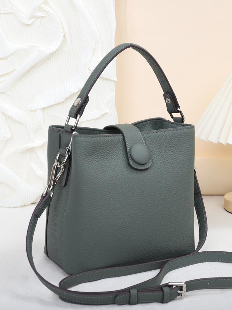 First Layer Cowhide Women Handbag Crossbody Bag   Bucket Bag Genuine Leather Luxury Design Shoulder Bag Small Handbag