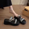 Cool Slippers Women's Summer Outer Wear New Beautiful Rhinestones with Skirts Thick Bottom Heightening Beach One-word Slippers