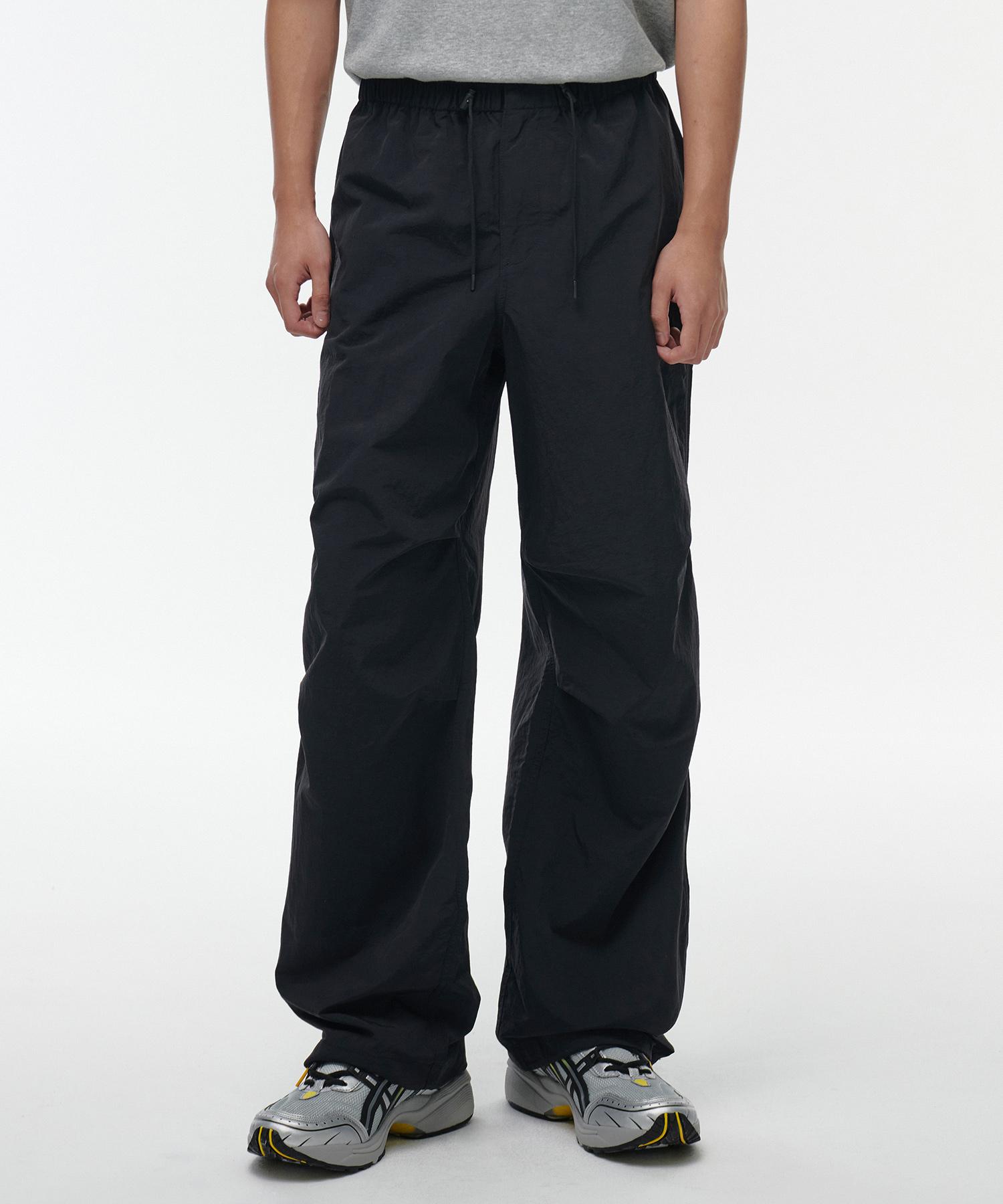 MUSINSA STANDARD Nylon Parachute Pants [Black]