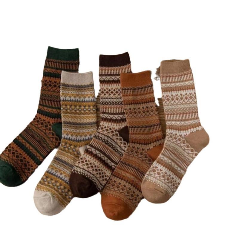 Female Spring and Autumn Retro Sweat Absorption Deodorant In The Tube Stack Socks