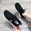 Tendance de la mode automnale pour femmes Chaussures à plateforme épaisses rehaussantes en tissu flyknit Petites chaussures blanches Chaussures pour femmes Chaussures de sport décontractées