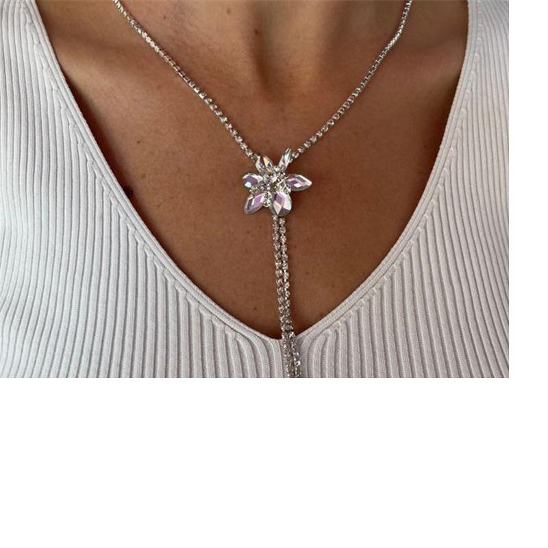 Temperament Flower Necklace Ins Style Fashion Simple Rhinestone Collarbone Chain, Versatile Accessories Necklace