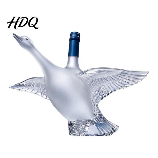 Unique Wine Bottle Design Goose Bird Shape Whiskey Decanter 3D Glass Animal