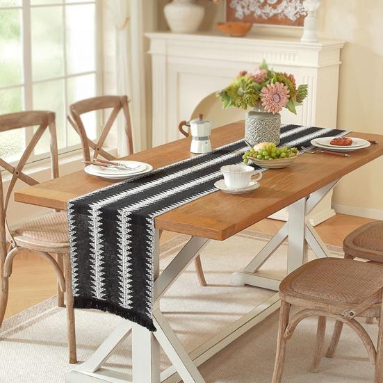 Bohemian Table Runner Knitted Table Runner with Tassels Black White Table Runner Dining Table Decoration for Farmhouse Weddings Parties