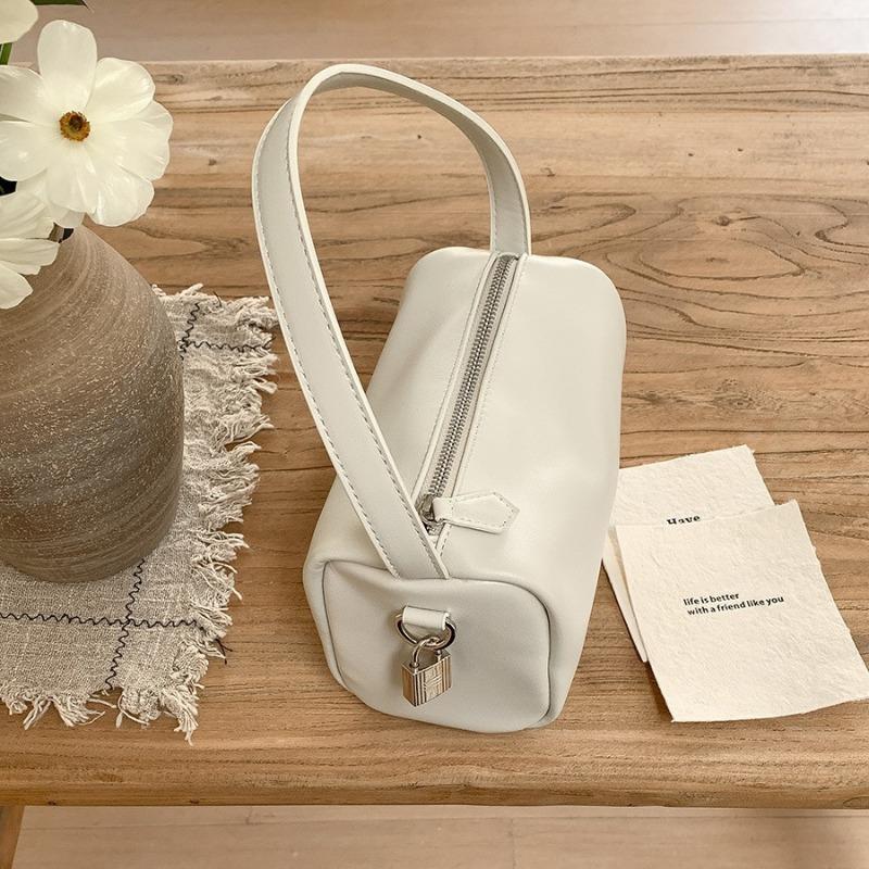 Hand Carry Pillow Bag Niche Summer New Shoulder Small Square Bag Soft Leather Handbag Women