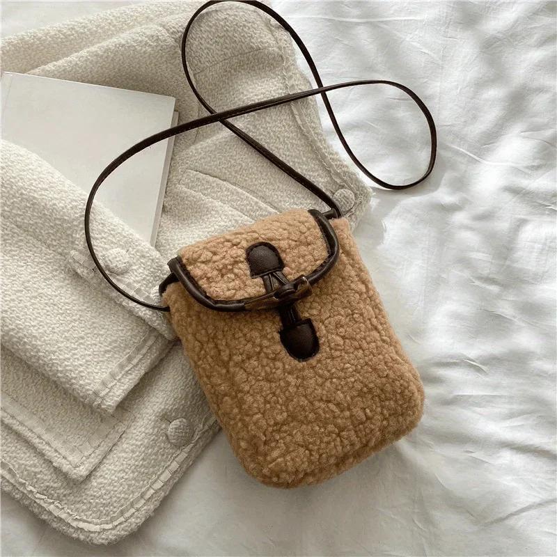 Color Blocking Minimalist Mobile Phone Bag Single Shoulder Crossbody Small Bag Women's Autumn and Winter Retro Lamb Fleece Bag