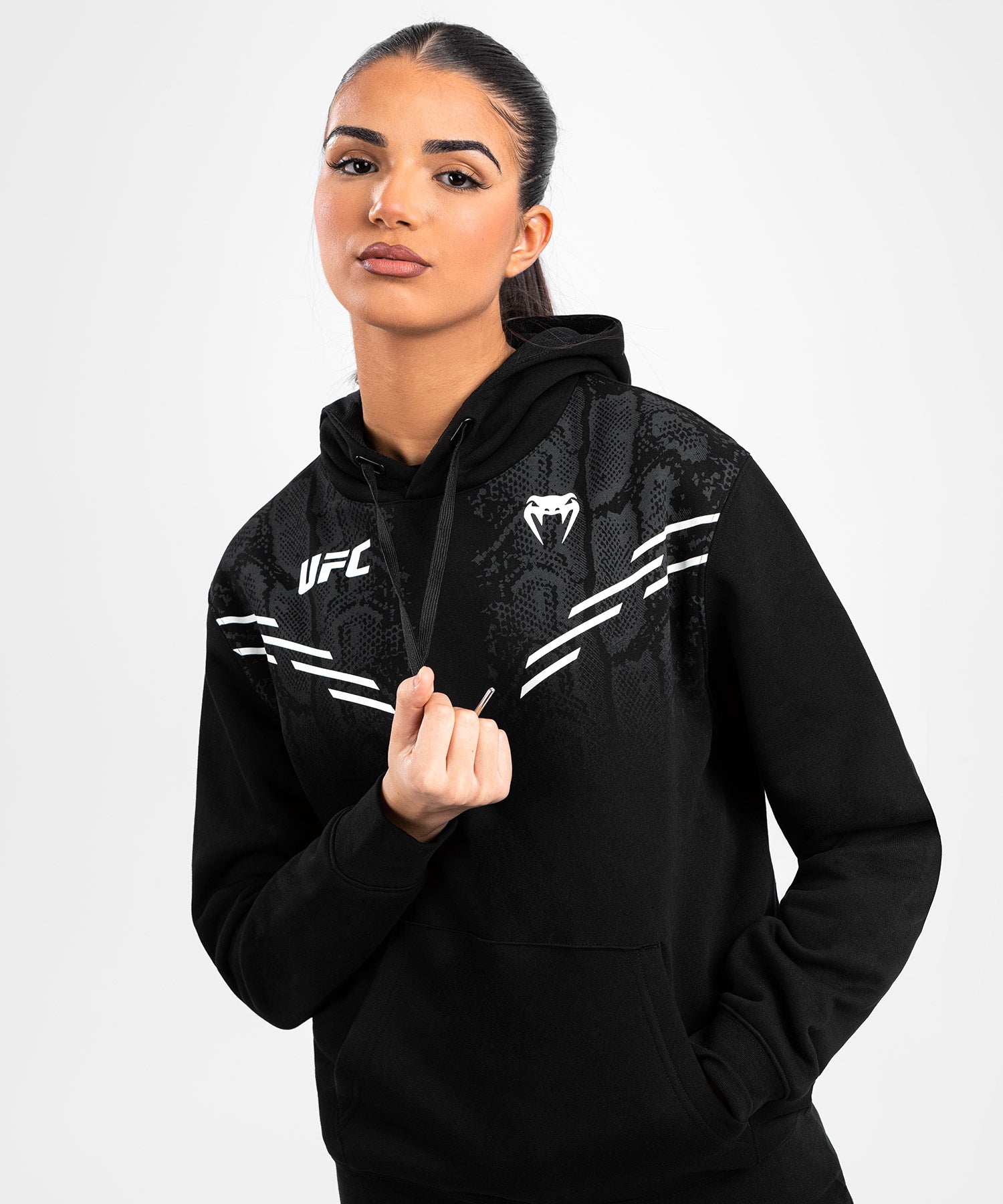 

UFC Adrenaline by Venum Replica Женский пуловер с капюшоном - черный XS