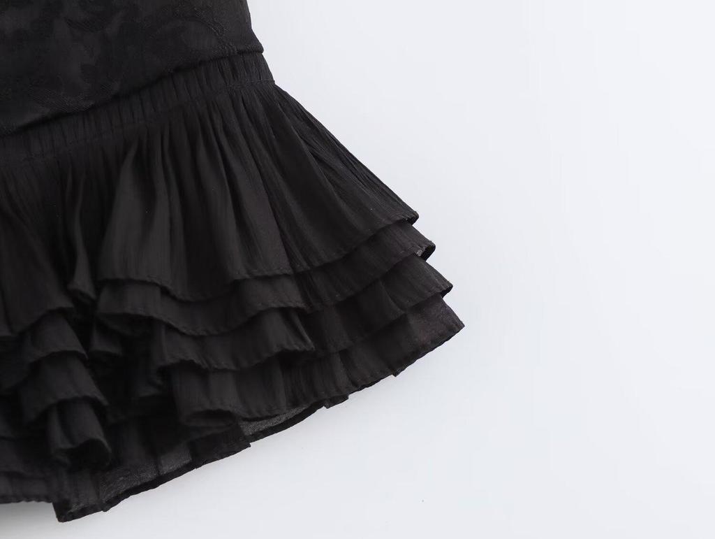 Spring 2025: Women's European & American Halterneck Layered Ruffle Dress