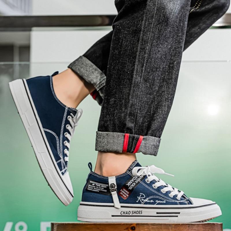 Classics Men's Canvas Shoes 2025 New Casual Shoes Men's Lace Up Vulcanized Shoe Fashion Street Skateboard Shoes Low Cut Sneakers
