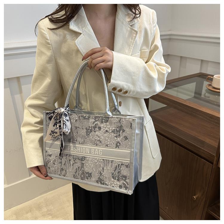 Large Capacity Embroidery Tote Bag Faux Leather Zipper Shoulder Handbag for Women