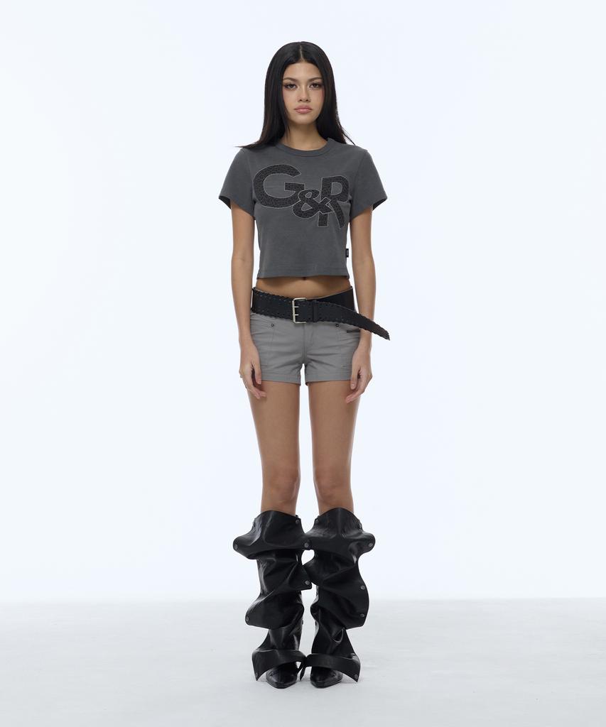Gillaakaibeu G&R Logo Crop Top_Charcoal