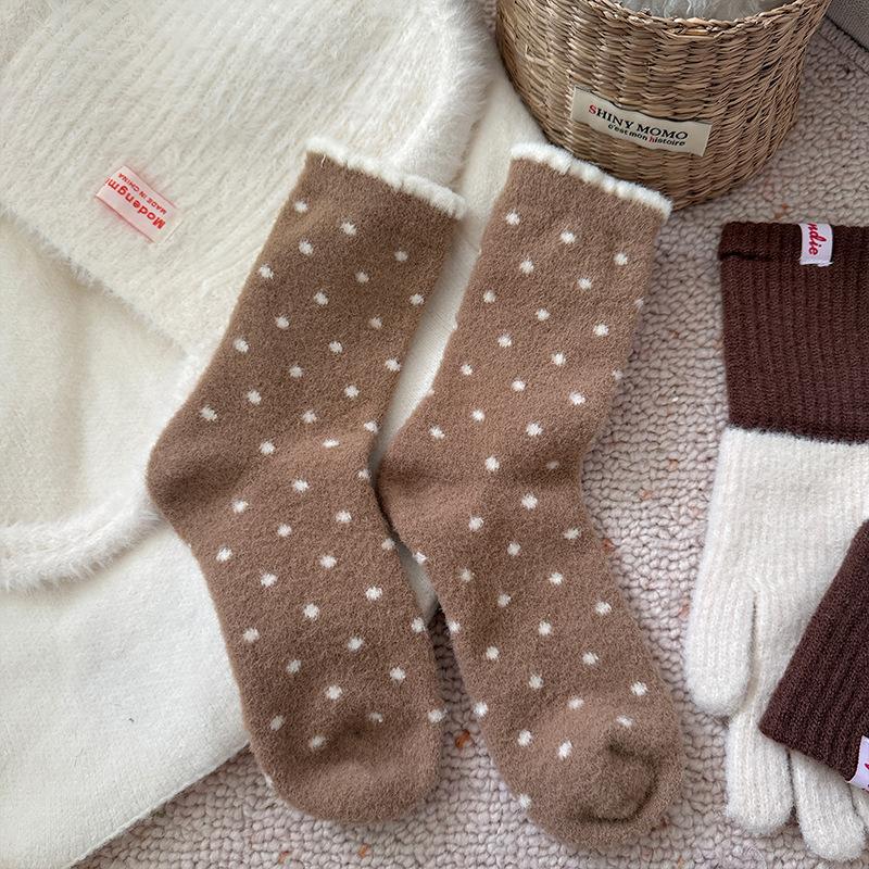 Warm Thickened Polka Dot Plush Socks Women Girls Mid-calf Socks Fall Thickened Padded Warm Socks Home Sleep Floor Sox Winter