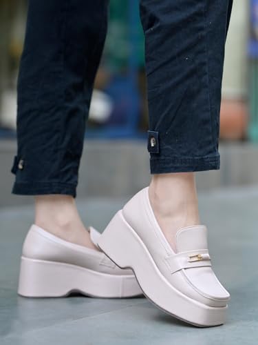 Shoetopia Stylish Solid Buckle Detailed Beige Pumps For Women & Girls /Eu38 5 UK бежевый