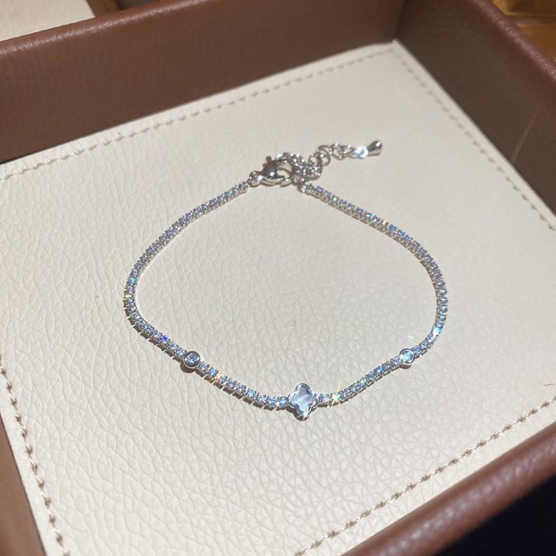 Korean simple style exquisite zircon flower bracelet light luxury high sense luxury bracelet fashion versatile niche jewelry