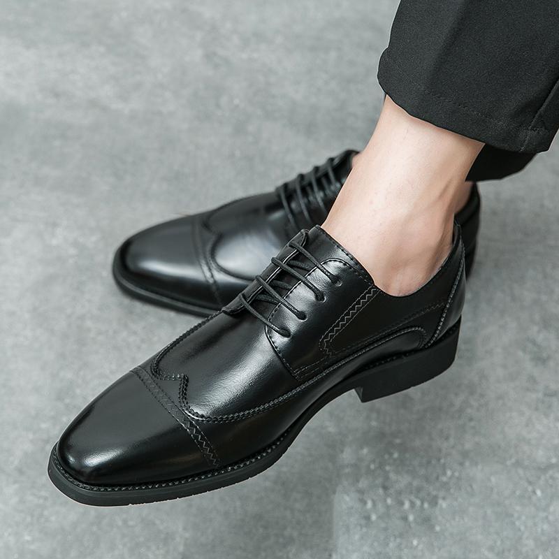 Fashion Men Retro Formal Shoes PU Black and White Men Luxury Party Office Busines Block Shoes Gentleman Social Shoe Size 38-46 Men Shoes