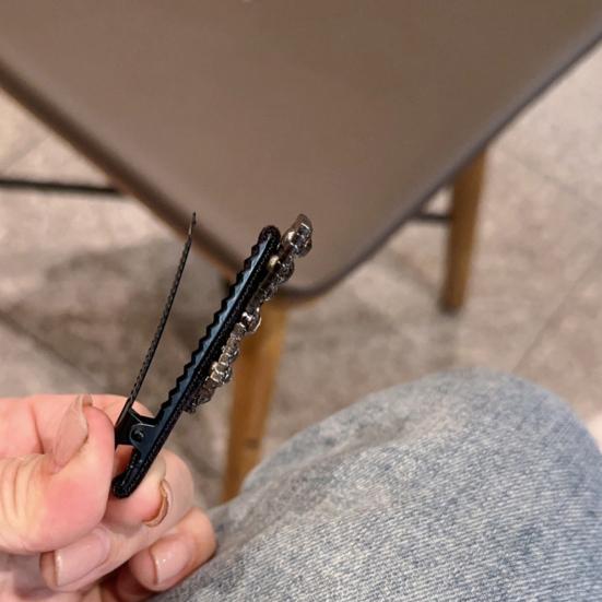 2Pcs Hairpin Velvet Bow Decor Hair Clip with Rhinestones Stable Clamping Force Bangs