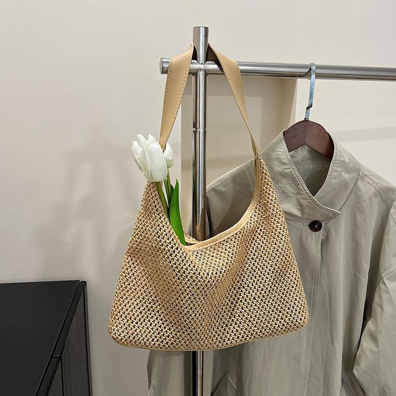 Straw large-capacity fashion casual bag is popular in summer, woven shoulder underarm bag tote bag