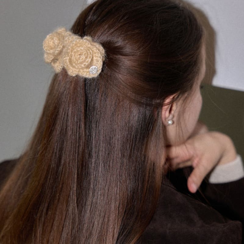 Slowslowly Camellia Handmade Crochet Mohair Knit Mini Hairpin _ 4Colors