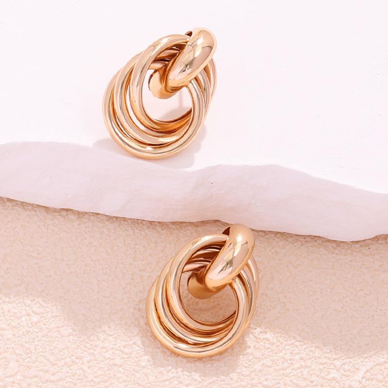 

Золотые геометрические серьги-пусеты с цепочкой, ювелирные изделия, женские, нишевые, с высоким чувством стиля, универсальные серьги, серьги, аксессуары Иу золотой