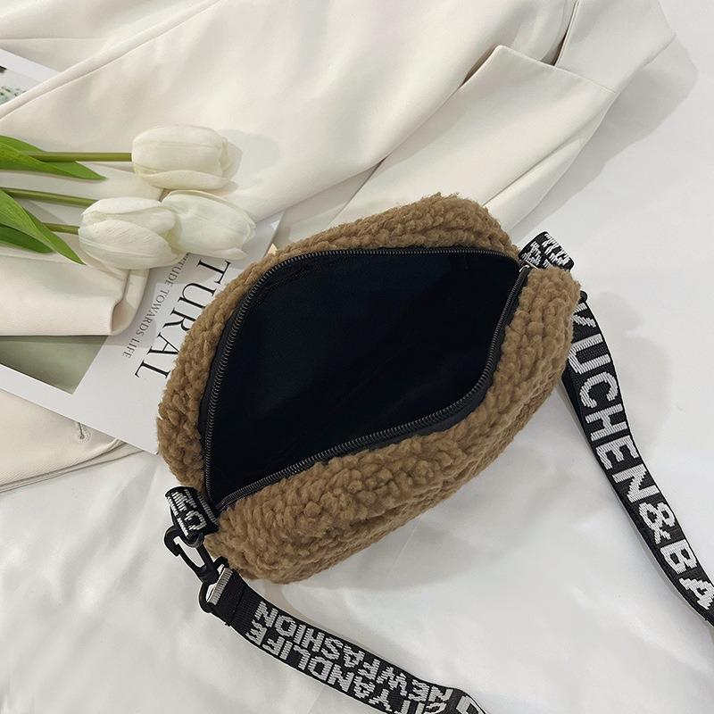 Lamb Wool Wash Shoulder Bag, Retro Solid Color Plush Small Square Bag, New Storage Messenger Bag, Envelope Bag.
