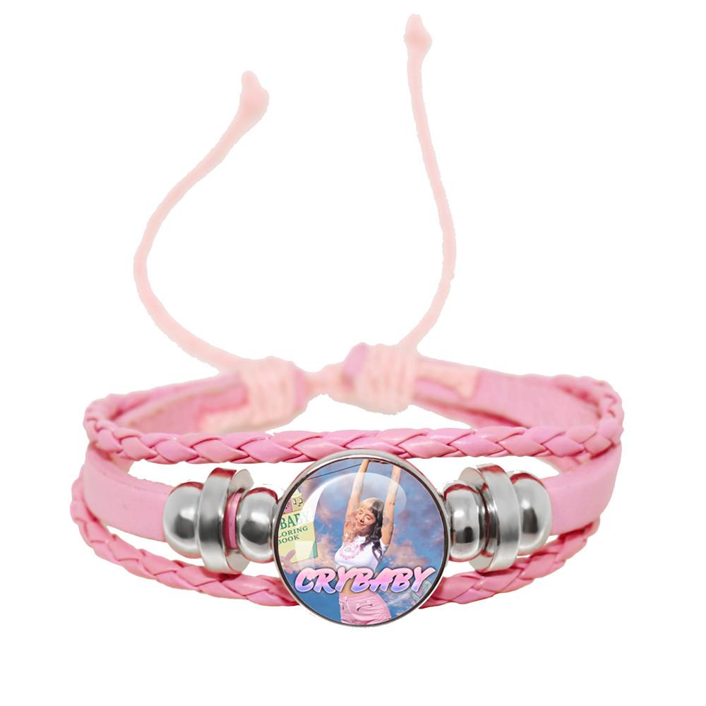 Melanie Martinez Crybaby Braccialetto in Pelle Rosa Cabochon in Vetro Modello Copertina Album Pop Music Braccialetto in Pelle Gioiello Regalo per Fan