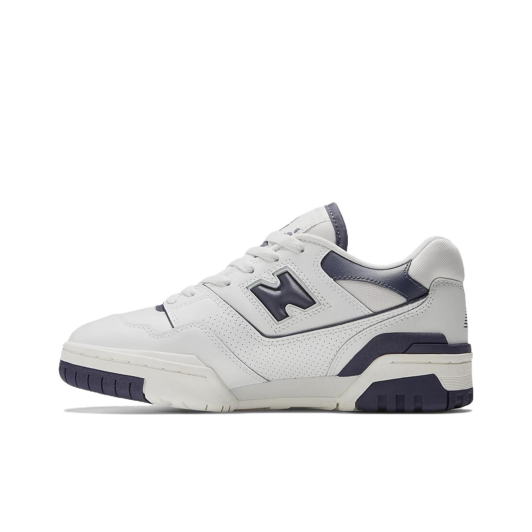 

Female New Balance NB 550 Vintage basketball shoes