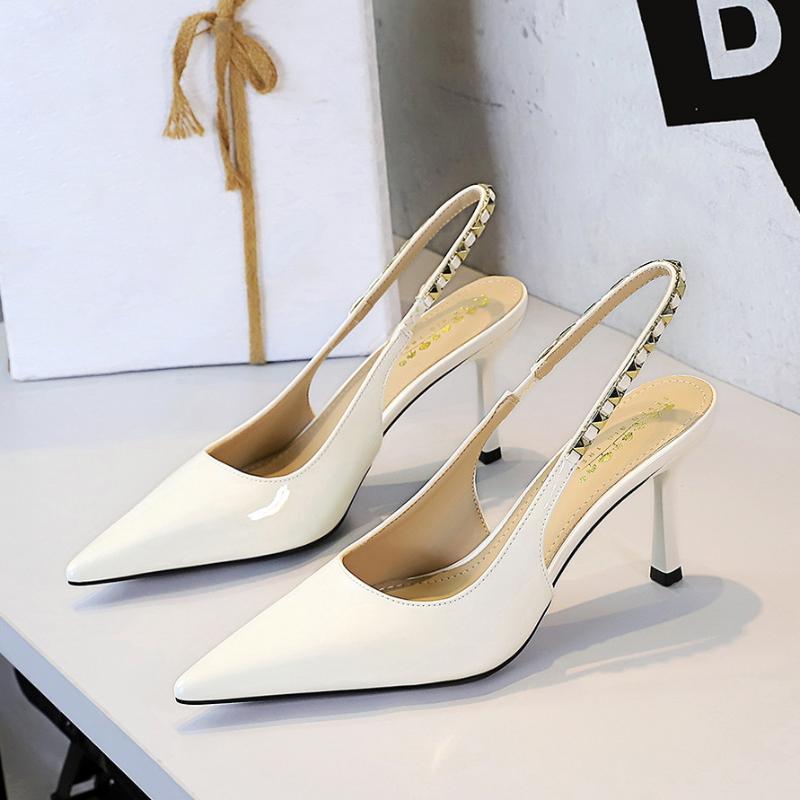 

New Fashion Slim Heel Rivets Back Tripping Belt Shallow Mouth Single Shoes For Women With Temperament Commuting Pointed Toe 34