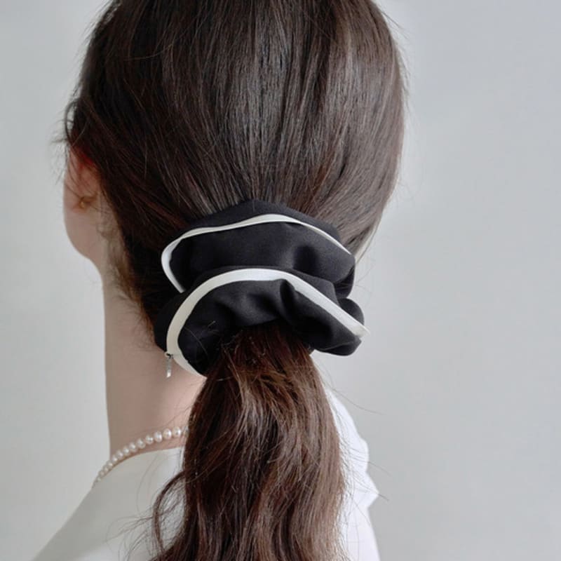 Jean Paul Clarisse Contrast Piping Scrunchie JP-23-247S