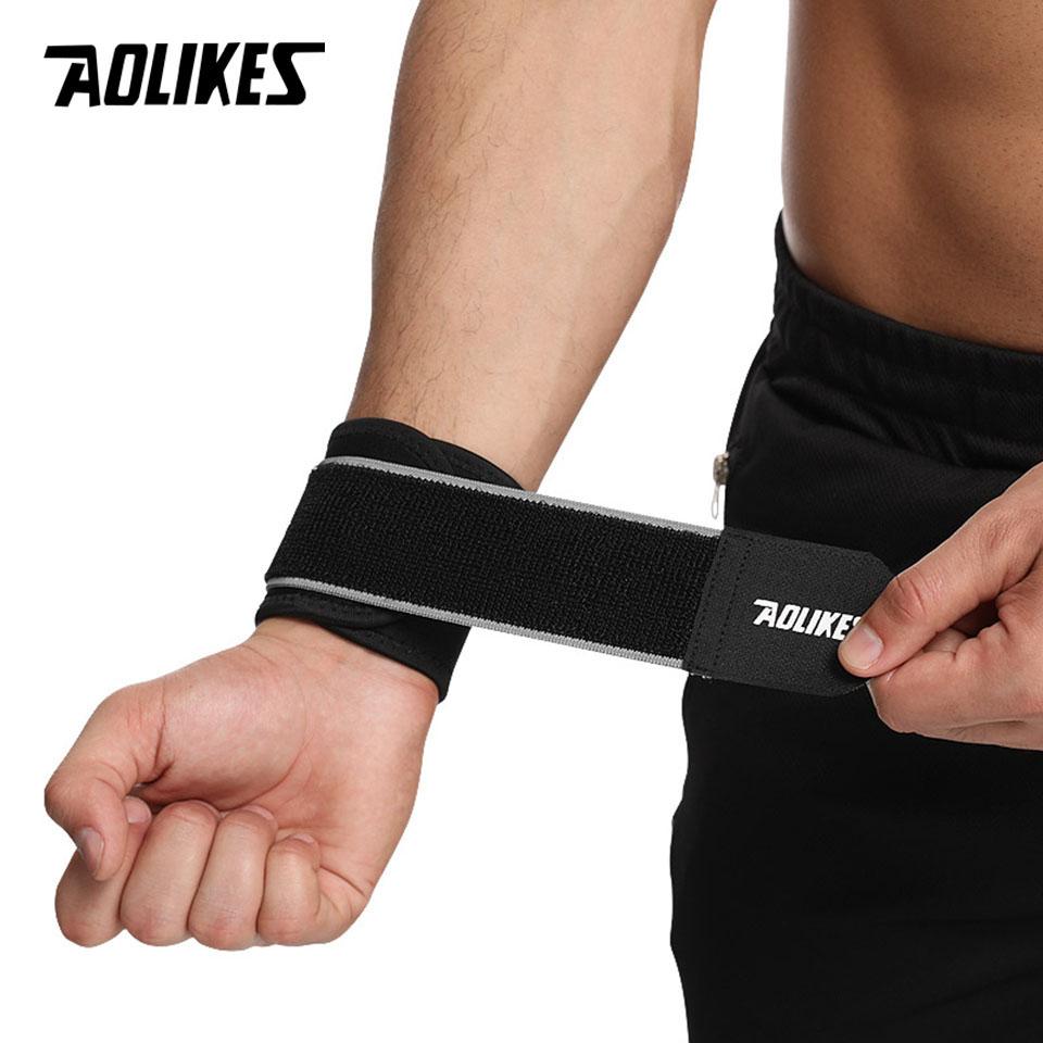 Aolikes 1Pcs Adjustable Sport Wristband Wrist Brace Wrap Bandage Support Band Gym Strap Safety Sports Wrist Protector Hand Bands