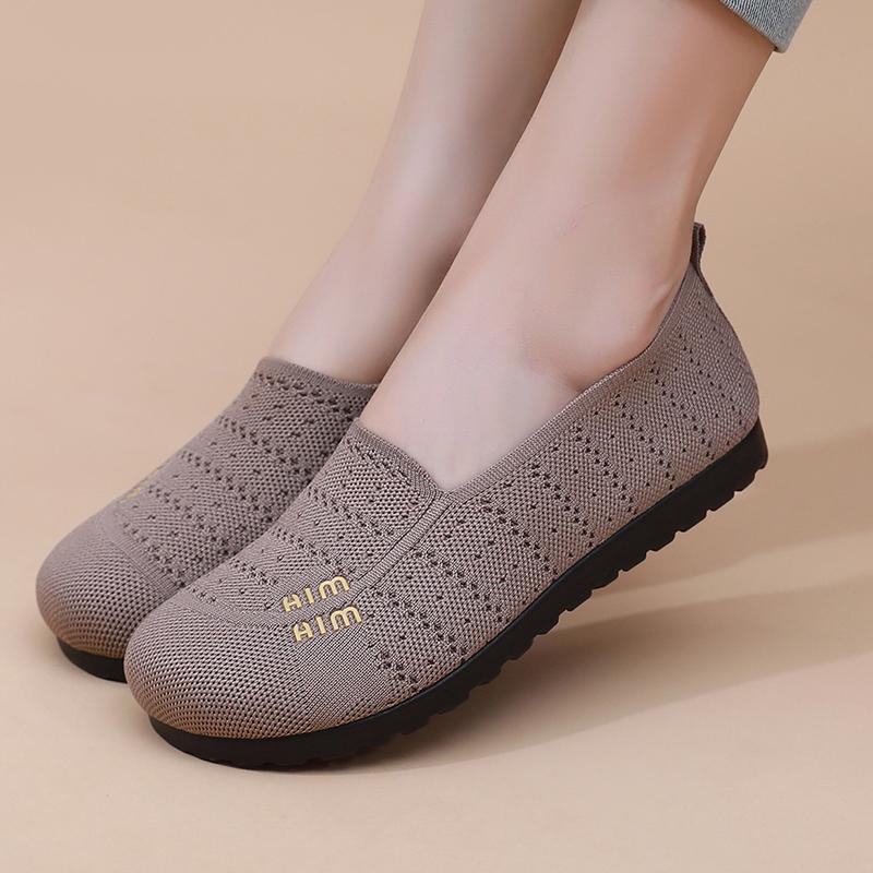Shoes women's summer new flying woven mother shoes fashionable breathable flat shoes soft sole versatile hollow single shoes