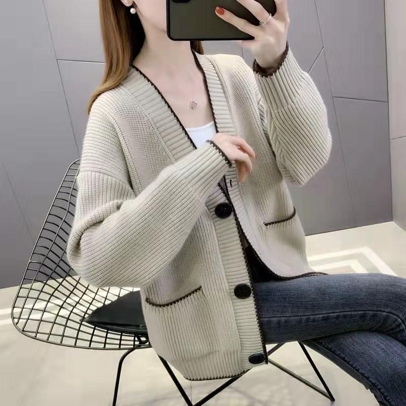 2024 Women's Casual Knitted Cardigan Coat - Niche, Versatile, Buttoned Design for Spring and Autumn