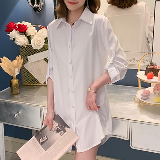 Camisa de mujer con solapa, manga larga, estilo largo medio, color liso, botones, tapeta, informal, corte regular, uso diario