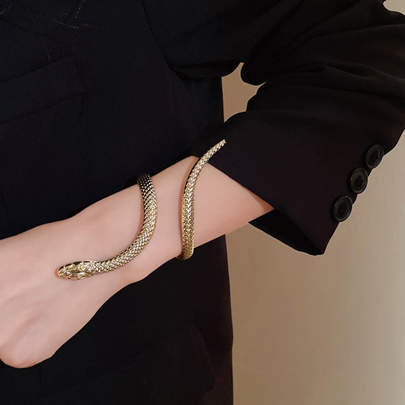 Набор браслетов Уникальный открытый браслет Набор пригородных модных витых змеек Легкий роскошный новый разноцветный