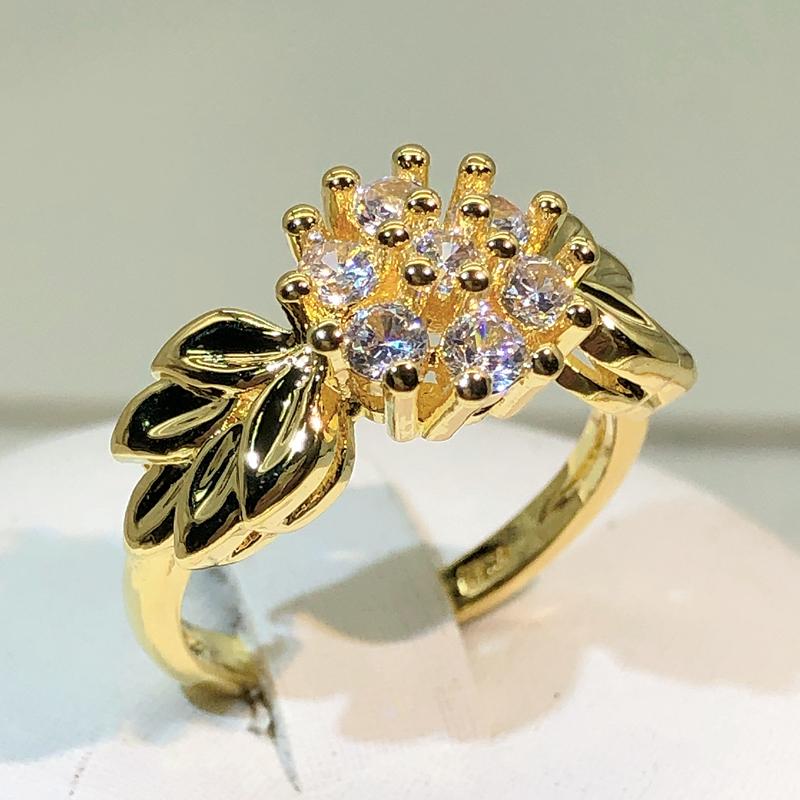 Color Delicate Flower Cubic Zircon Finger Ring Ladies Golden Chrysanthemum Finger Ring Celebration Gathering Birthday Jewelry