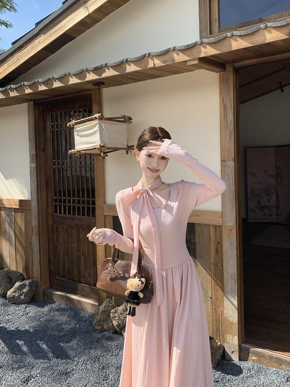 

Early autumn MIU French first love new bow waist pink long dress gentle atmosphere A-word dress S